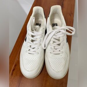 Veja Cream Sneakers with Black Details